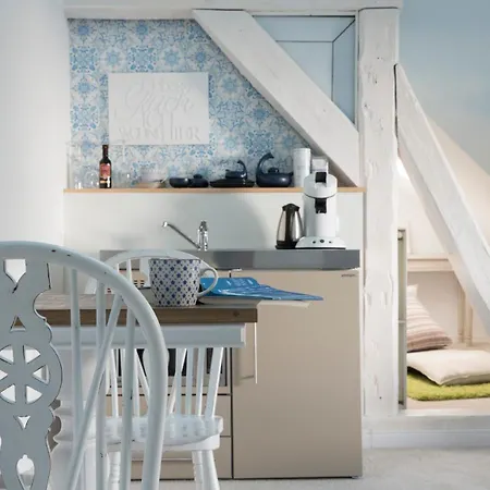 Отель Luebecker Kroenchen 4*