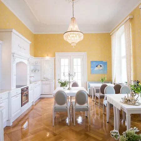 Luebecker Kroenchen 4*