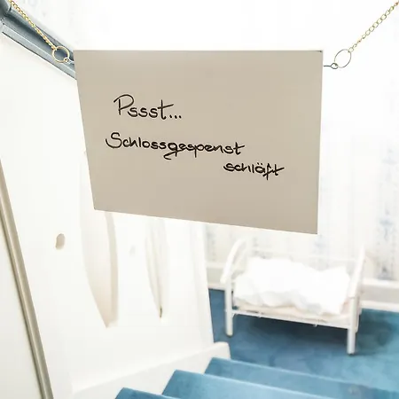 Отель Luebecker Kroenchen 4*