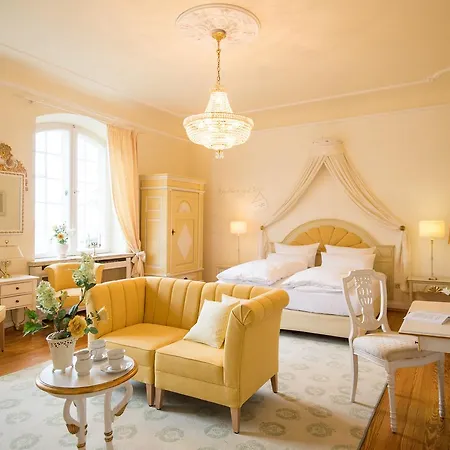 Luebecker Kroenchen 4* Любек