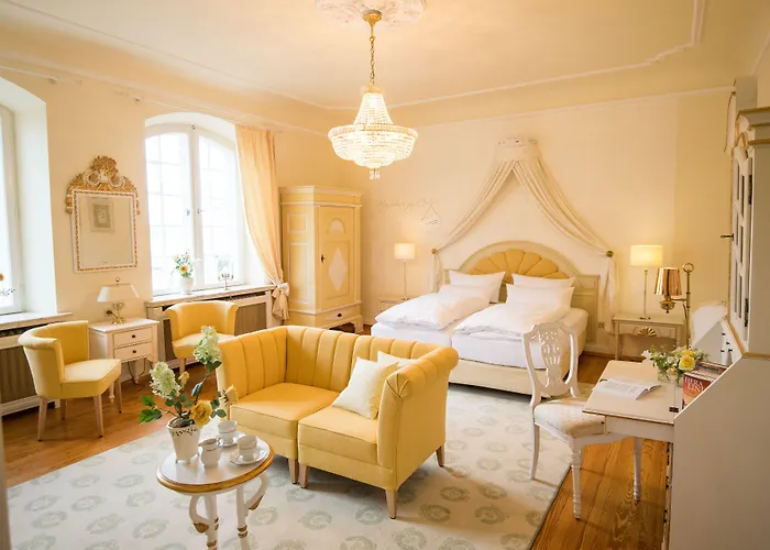 Hotel Luebecker Kroenchen 4*