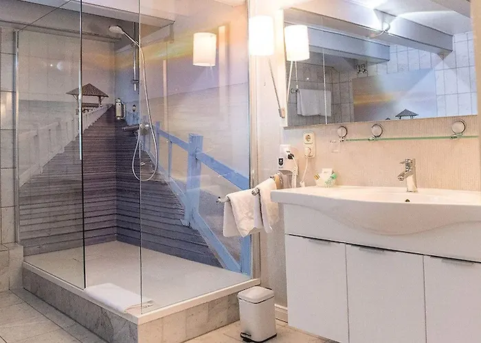 Hotel Luebecker Kroenchen 4*