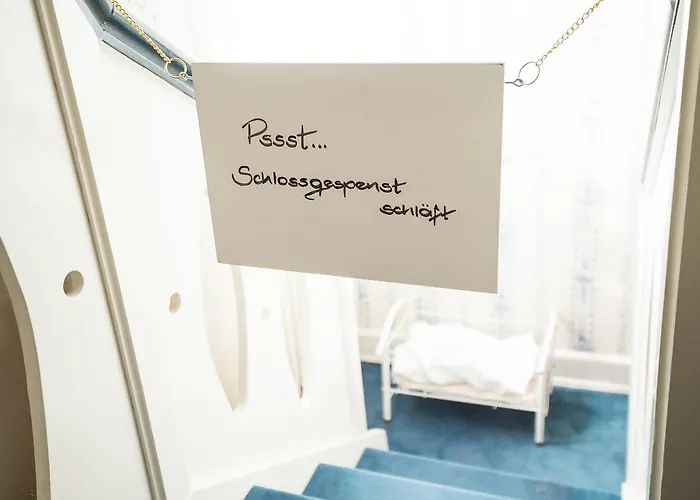 Отель Luebecker Kroenchen 4*